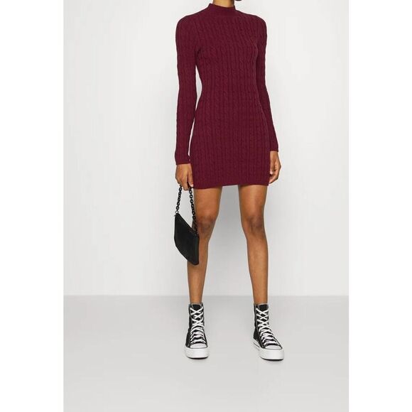 ✨Hollister Cable Knit Sz Medium Dress in Maroon✨ - Picture 1 of 8